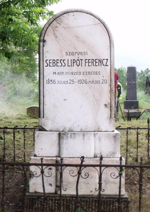 Sebess Lipót Ferenc síremléke